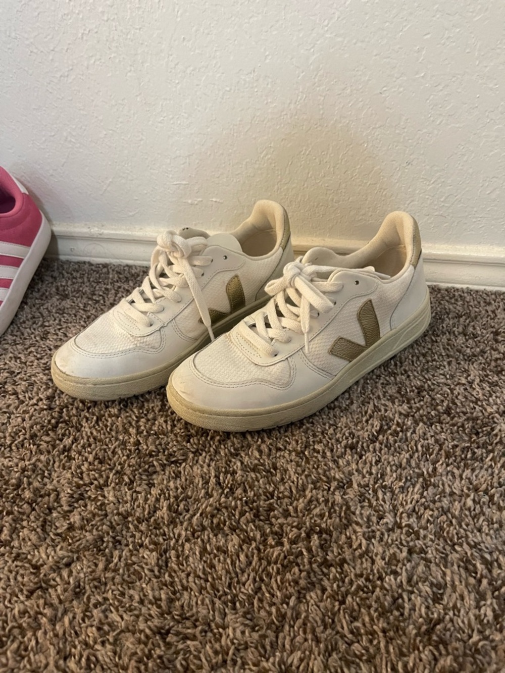 Veja White and Beige V-10 Sneakers